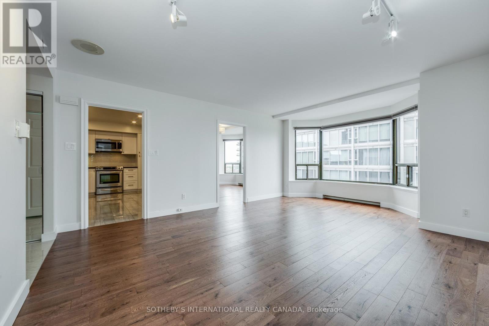 1502 - 175 Cumberland Street, Toronto (Annex), Ontario  M5R 3M9 - Photo 13 - C12975926