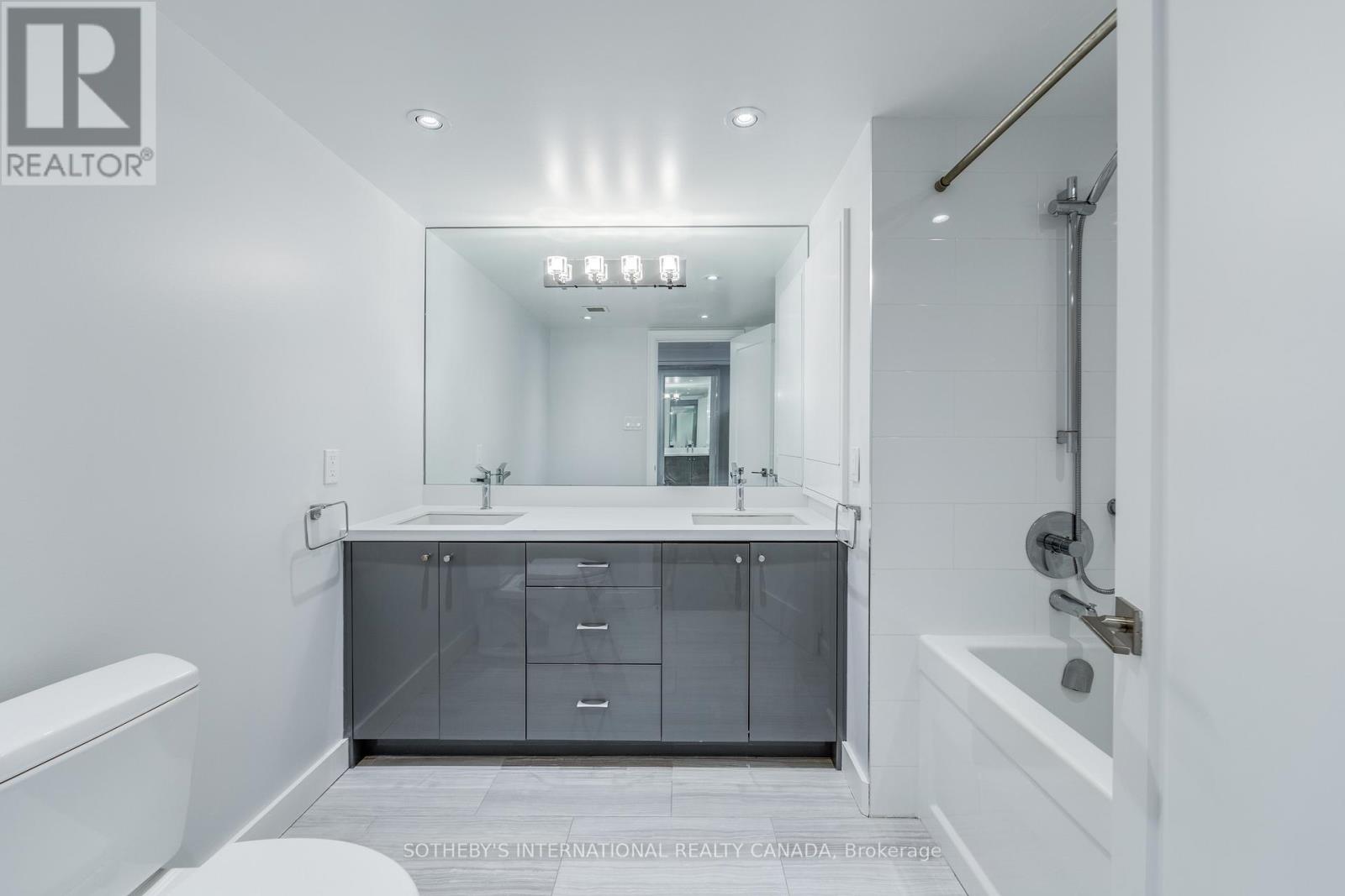 1502 - 175 Cumberland Street, Toronto (Annex), Ontario  M5R 3M9 - Photo 24 - C12975926