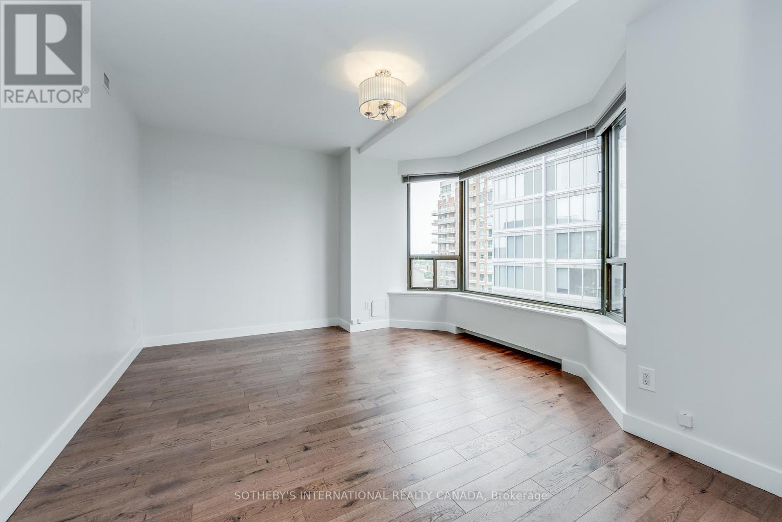 1502 - 175 Cumberland Street, Toronto (Annex), Ontario  M5R 3M9 - Photo 26 - C12975926