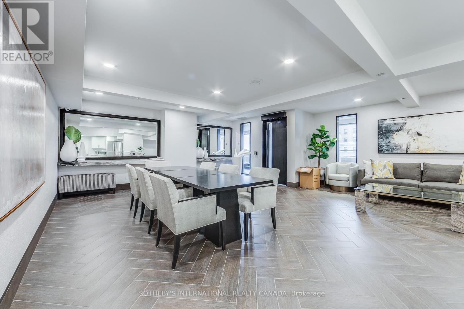 1502 - 175 Cumberland Street, Toronto (Annex), Ontario  M5R 3M9 - Photo 34 - C12975926