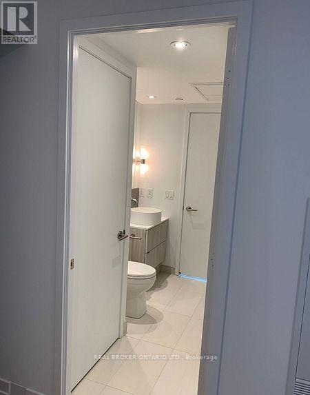 608 - 161 Roehampton Avenue, Toronto, Ontario  M4P 1P9 - Photo 14 - C12976006