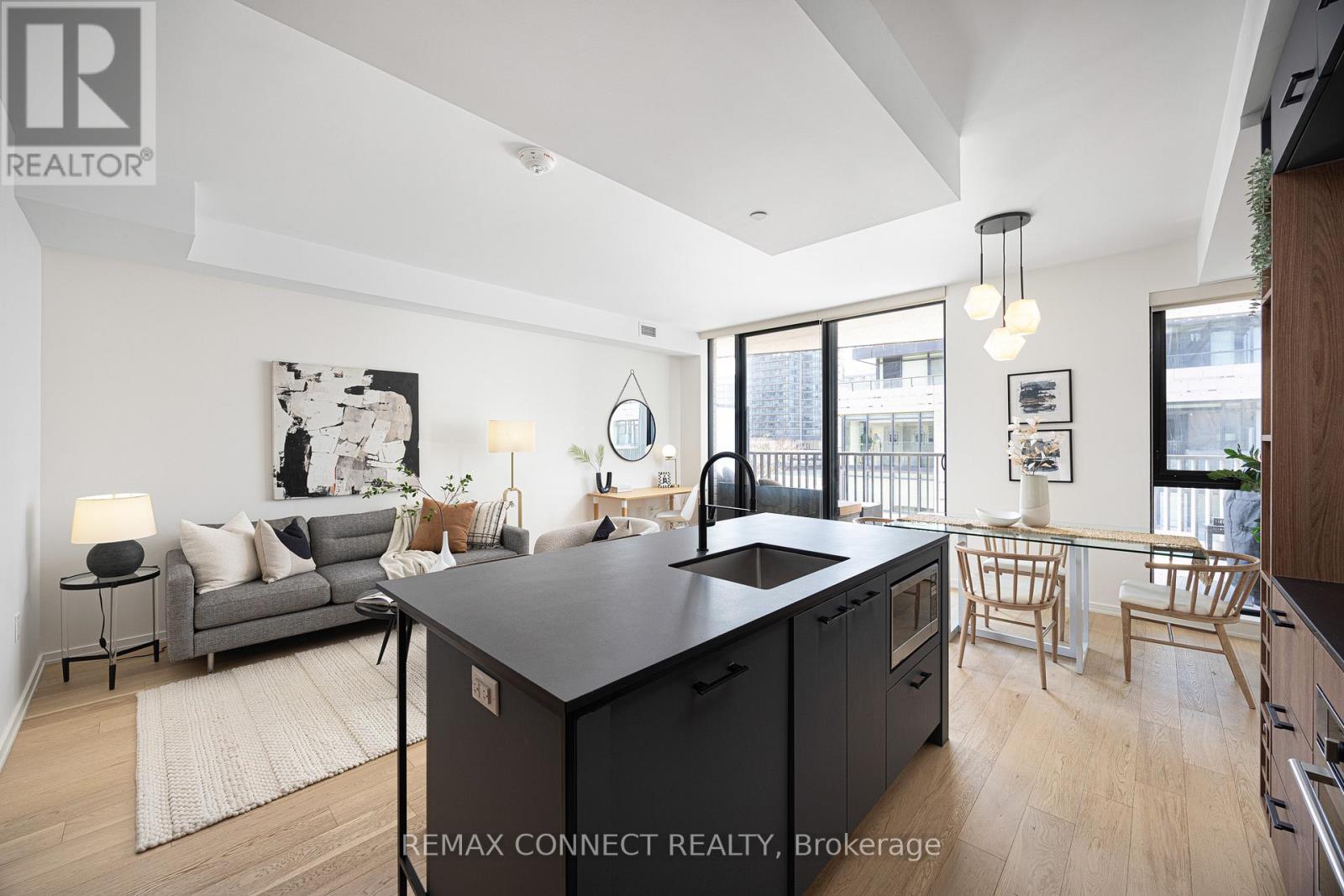 402 - 41 Dovercourt Road, Toronto, Ontario  M6J 0G6 - Photo 4 - C12976108