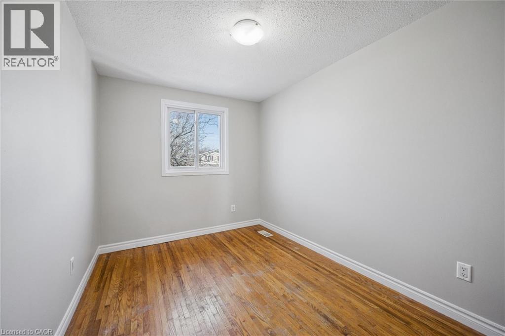 252 The Country Way, Kitchener, Ontario  N2E 2P9 - Photo 11 - 40807574