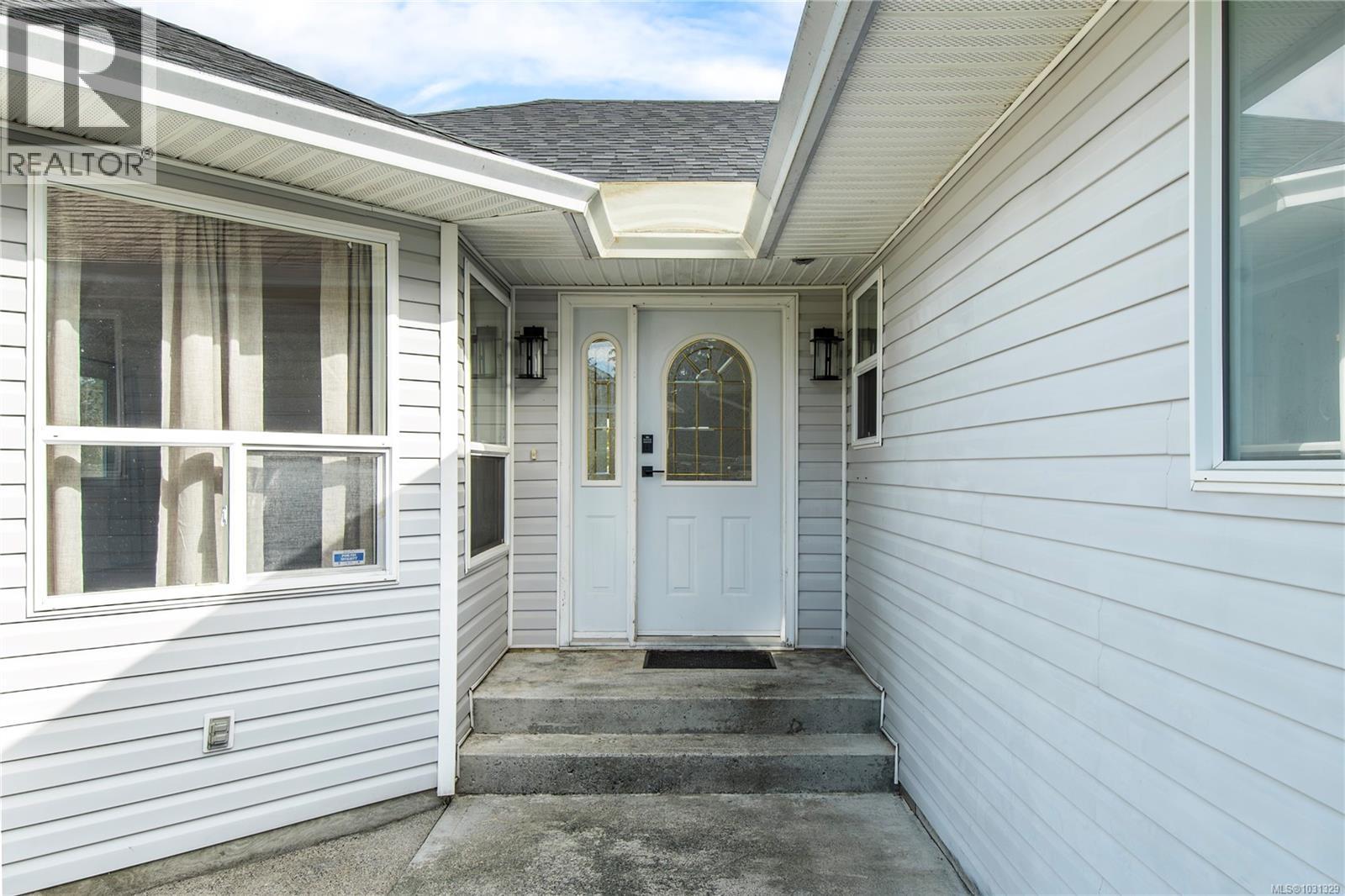 880 Nicholls Rd, Campbell River, British Columbia  V9W 3P6 - Photo 2 - 1031329