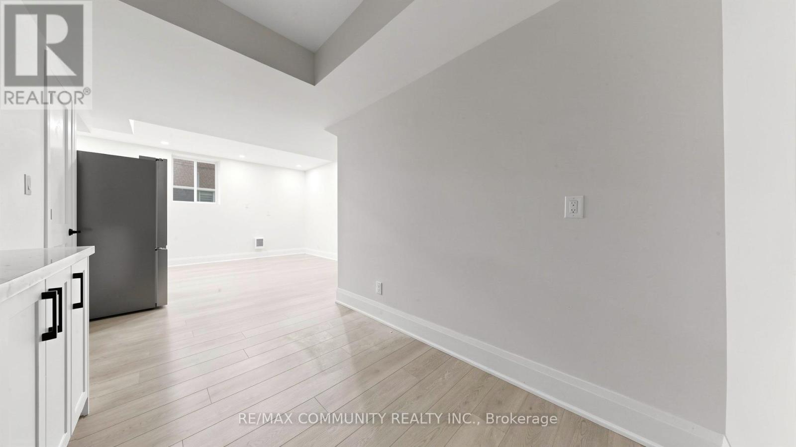 1544a Honey Locust Place, Pickering, Ontario  L1X 0P1 - Photo 13 - E12975866