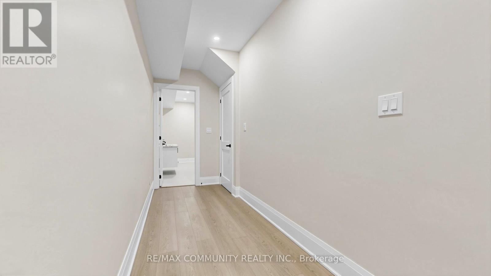 1544a Honey Locust Place, Pickering, Ontario  L1X 0P1 - Photo 21 - E12975866