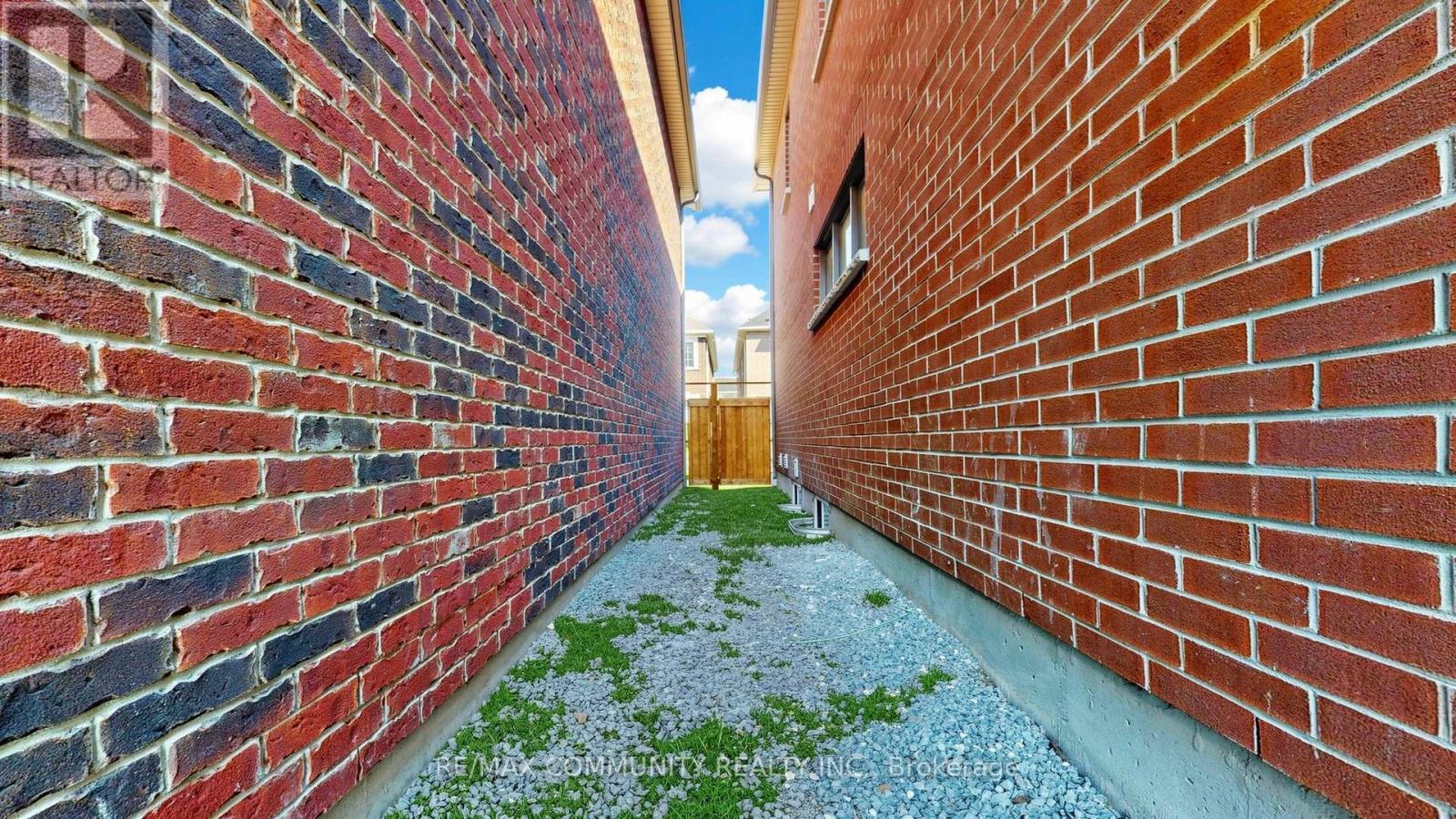 1544a Honey Locust Place, Pickering, Ontario  L1X 0P1 - Photo 27 - E12975866