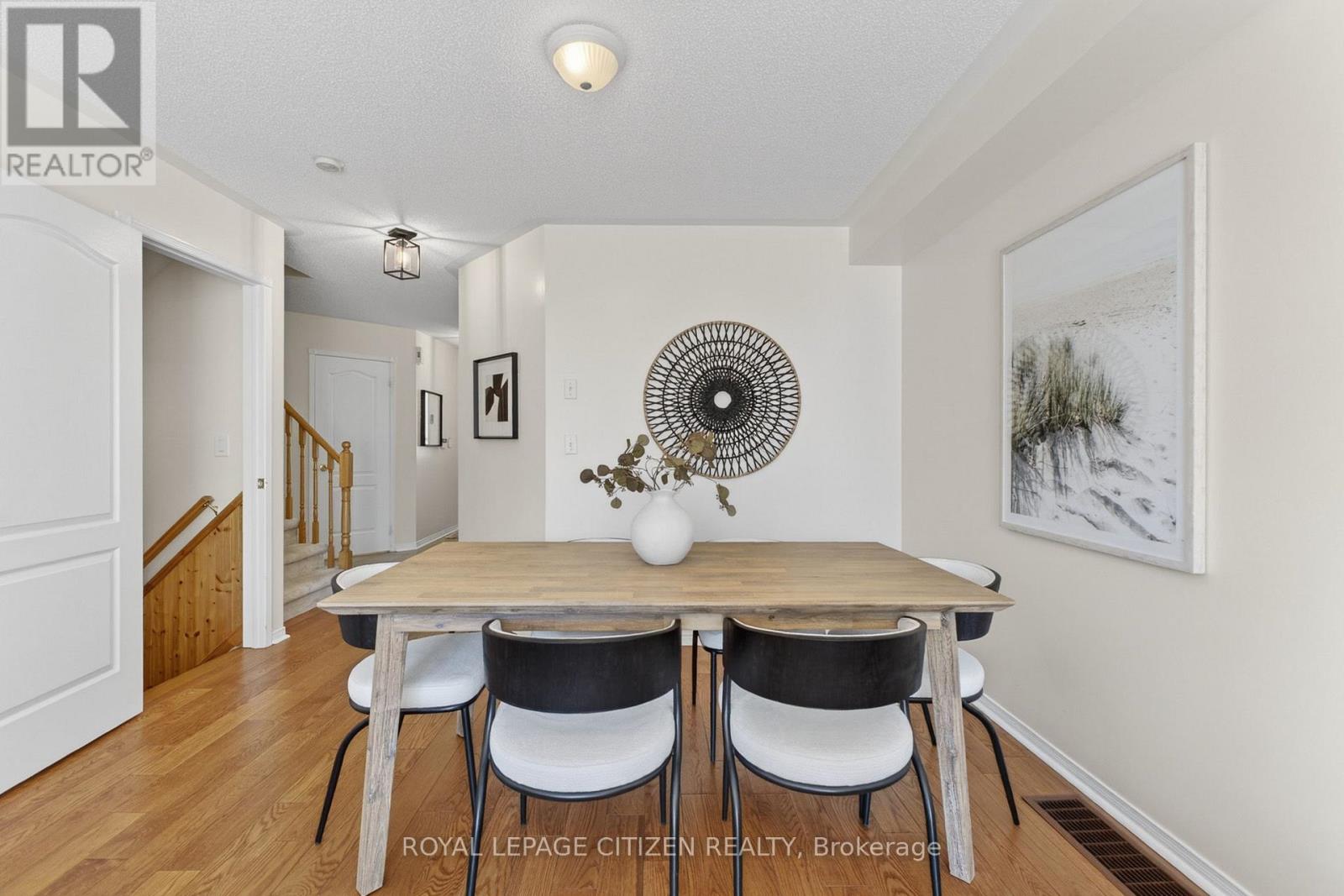 70 Wessex Drive, Whitby, Ontario  L1M 2C2 - Photo 4 - E12975938