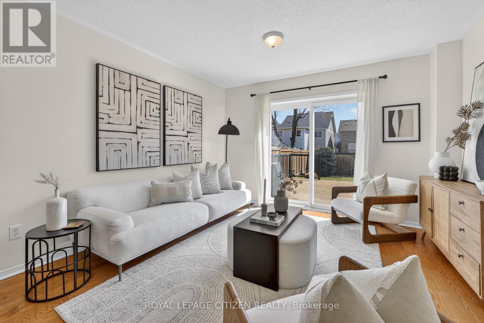 70 Wessex Drive, Whitby, Ontario  L1M 2C2 - Photo 5 - E12975938