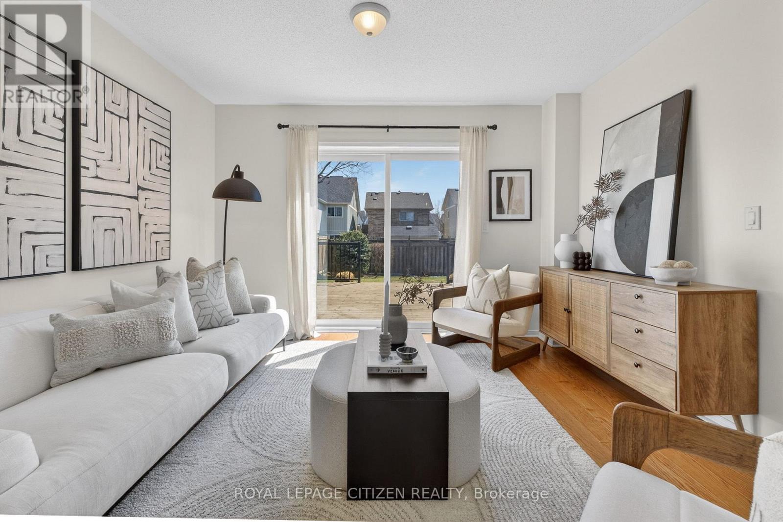 70 Wessex Drive, Whitby, Ontario  L1M 2C2 - Photo 6 - E12975938