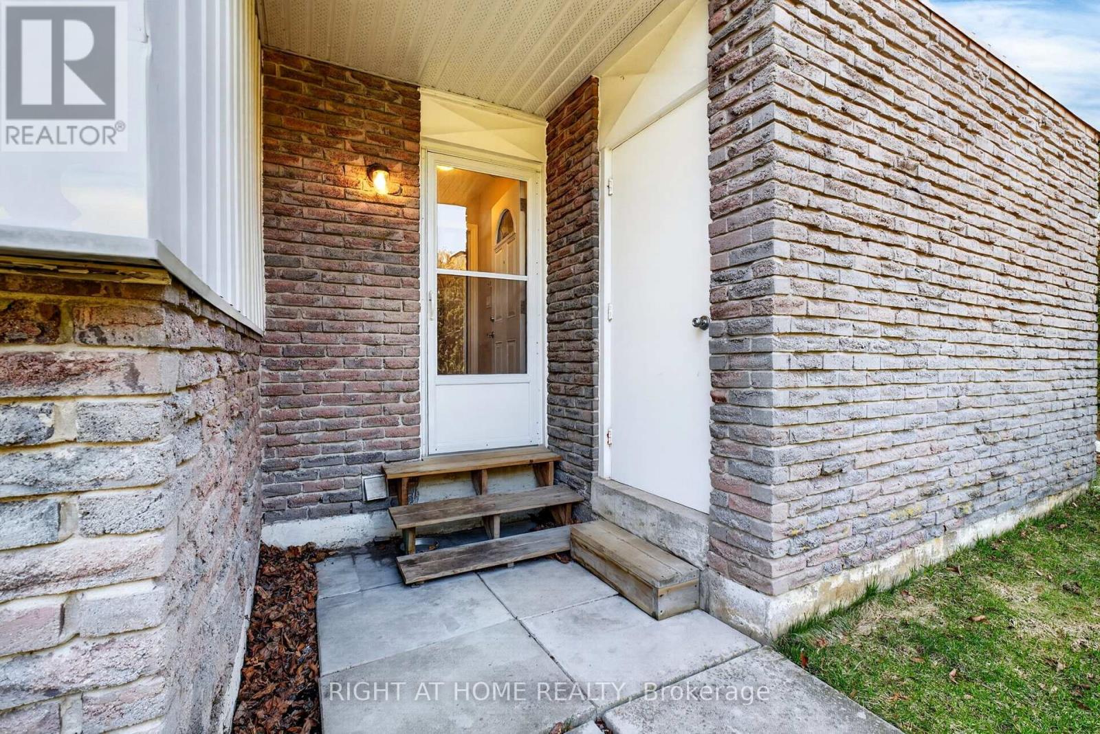 249 Lorindale Drive, Oshawa, Ontario  L1H 6X5 - Photo 30 - E12975948