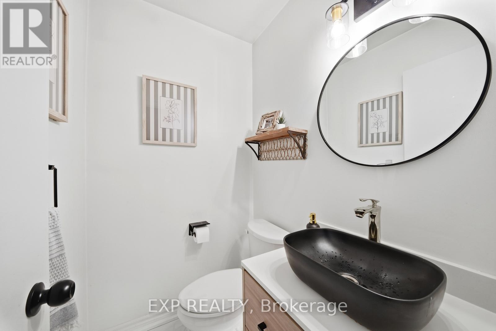 948 Downing Court, Oshawa, Ontario  L1G 7R5 - Photo 13 - E12975952