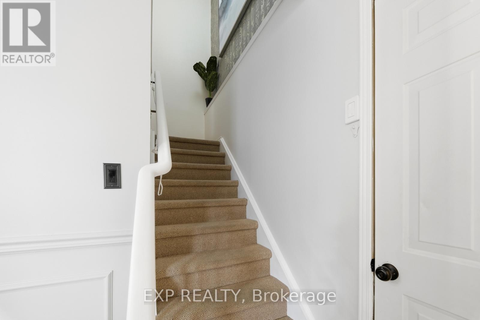 948 Downing Court, Oshawa, Ontario  L1G 7R5 - Photo 14 - E12975952