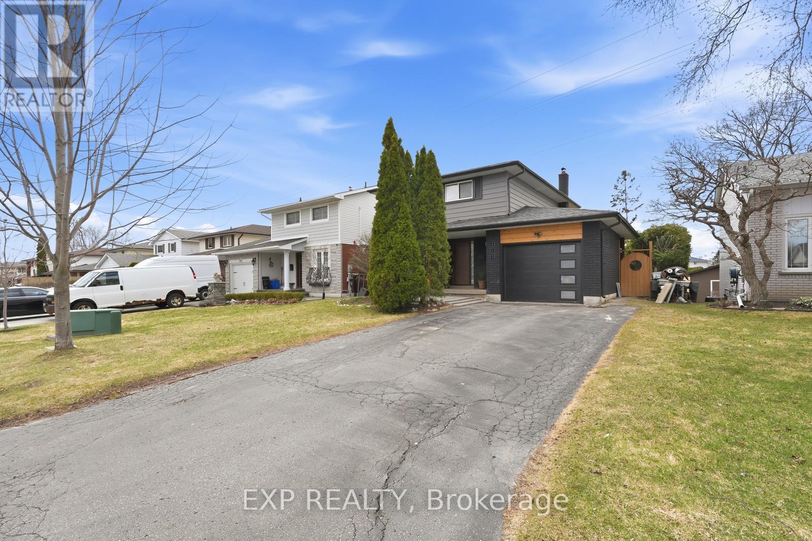 948 Downing Court, Oshawa, Ontario  L1G 7R5 - Photo 3 - E12975952