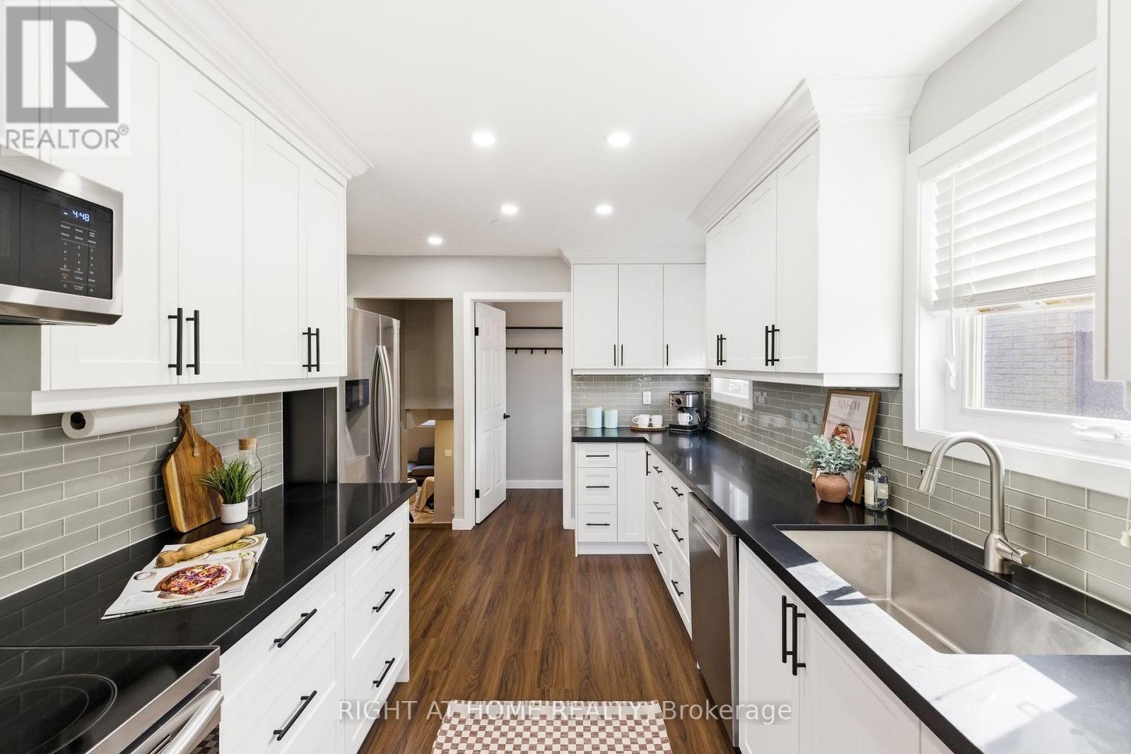 345 Highgate Avenue, Oshawa, Ontario  L1G 7G1 - Photo 10 - E12975978