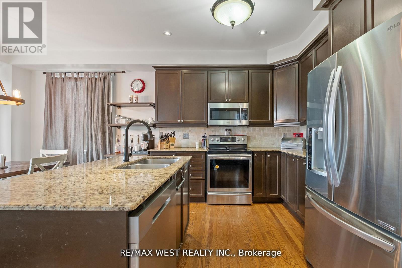 31 Buxton Lane, Clarington, Ontario  L1C 0J9 - Photo 10 - E12976028