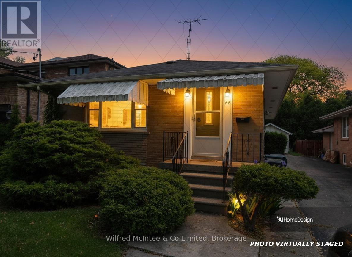 69 HALIBURTON AVENUE, Toronto, Ontario