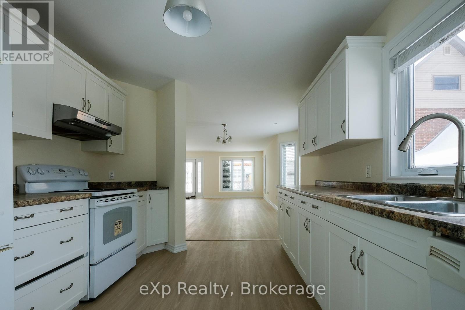 650 6th Street E, Owen Sound, Ontario  N4K 1G3 - Photo 7 - X12899354