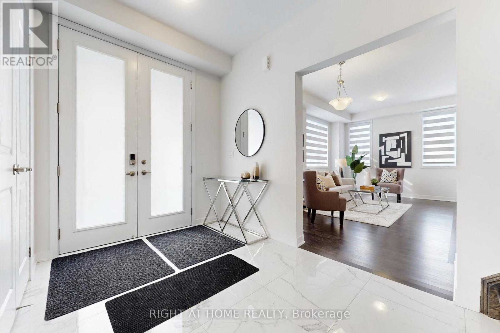 154 Anna Russell Way, Markham, Ontario  L3R 3X3 - Photo 19 - N12975828