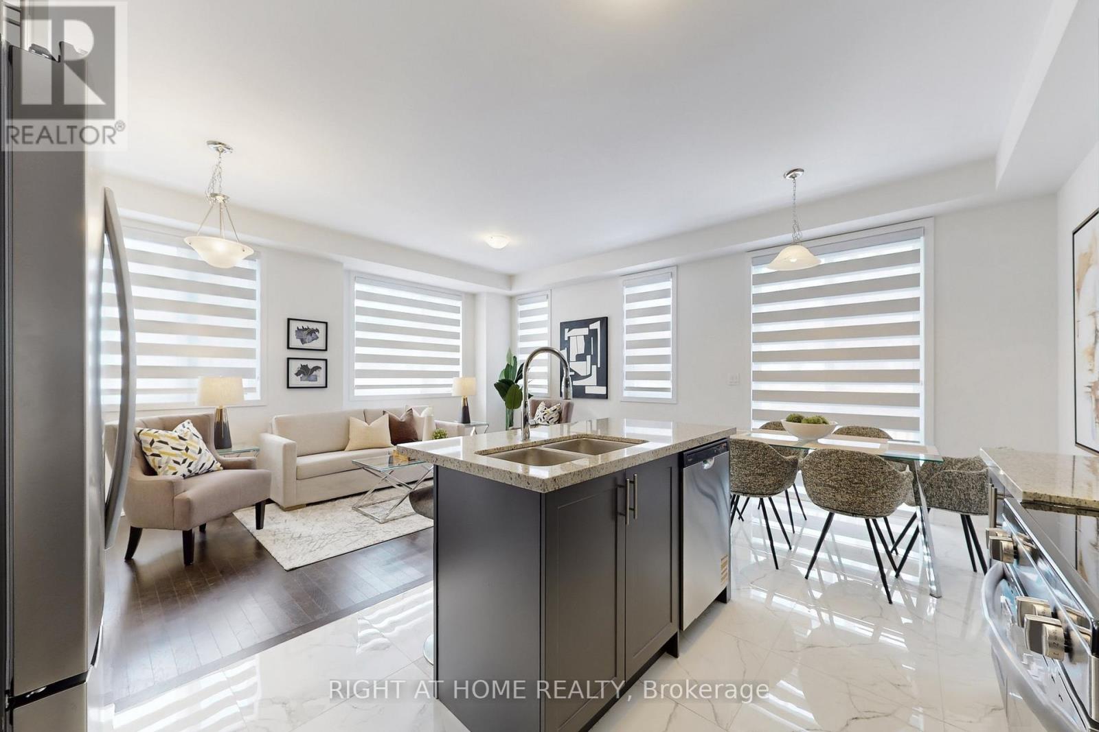 154 Anna Russell Way, Markham, Ontario  L3R 3X3 - Photo 8 - N12975828