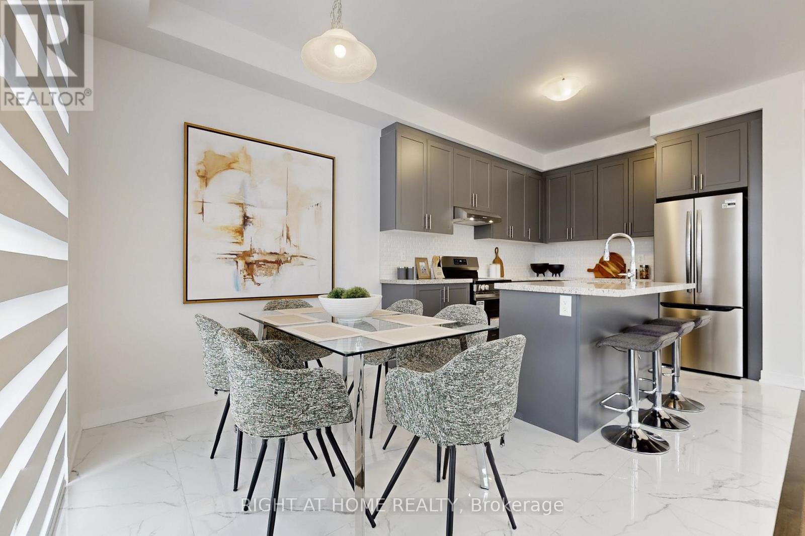 154 Anna Russell Way, Markham, Ontario  L3R 3X3 - Photo 9 - N12975828