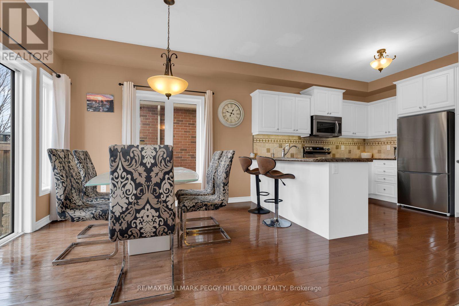 298 Greenwood Drive, Essa, Ontario  L3W 0E8 - Photo 3 - N12975906