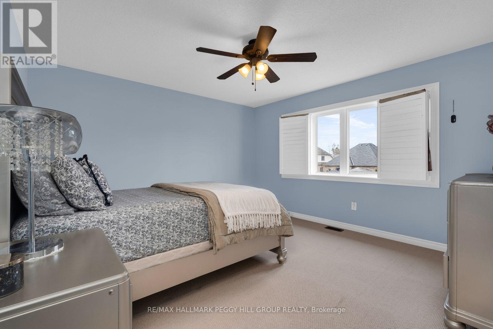 298 Greenwood Drive, Essa, Ontario  L3W 0E8 - Photo 7 - N12975906