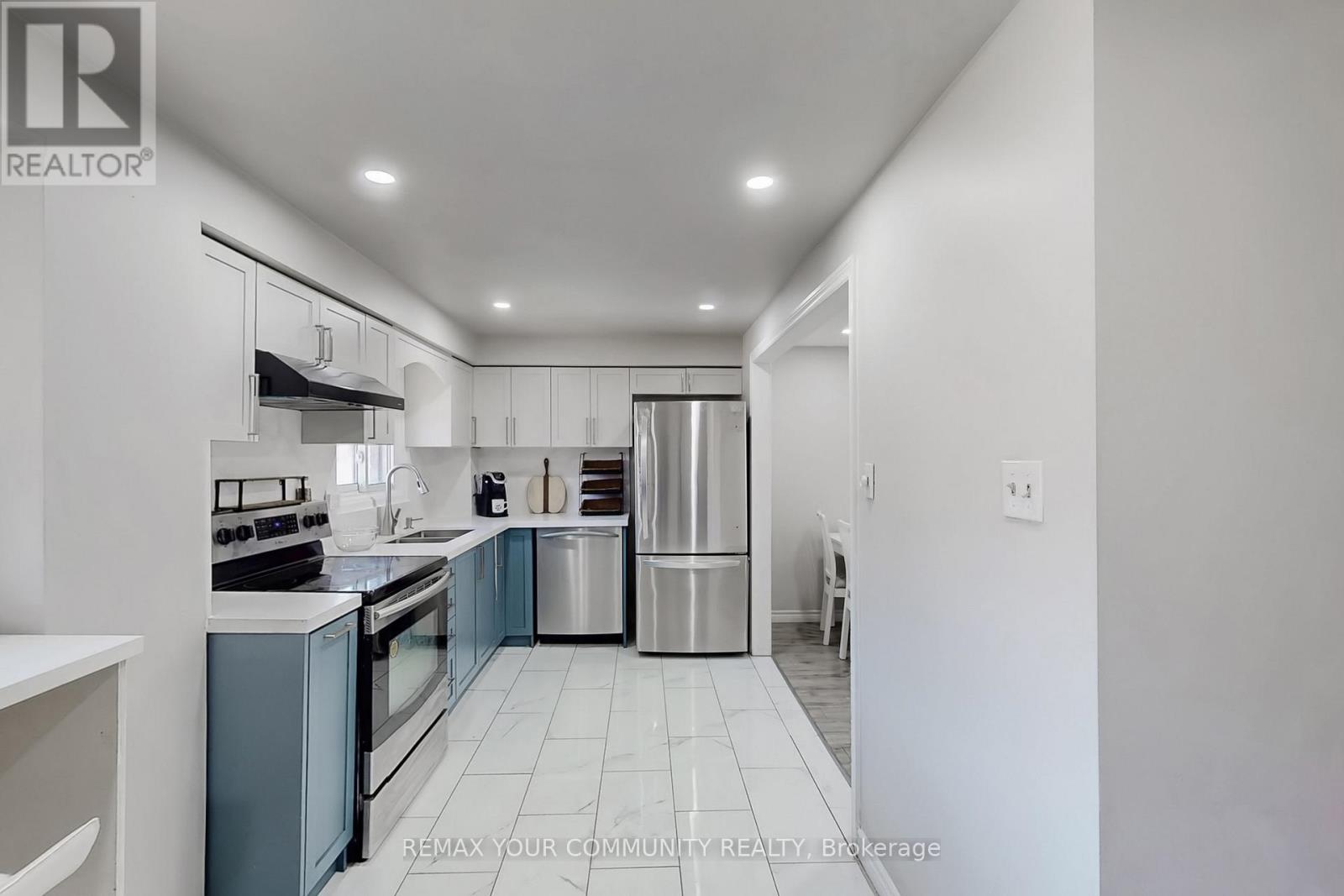 16 - 72 Ashglen Way, Markham, Ontario  L3R 3A7 - Photo 18 - N12975928