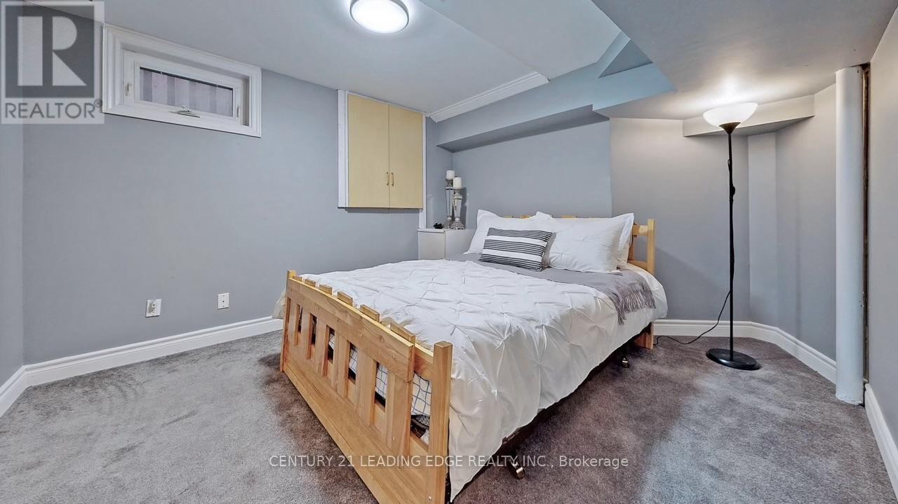 Basement - 32 Westmoreland Court, Markham, Ontario  L3R 8L8 - Photo 11 - N12975968