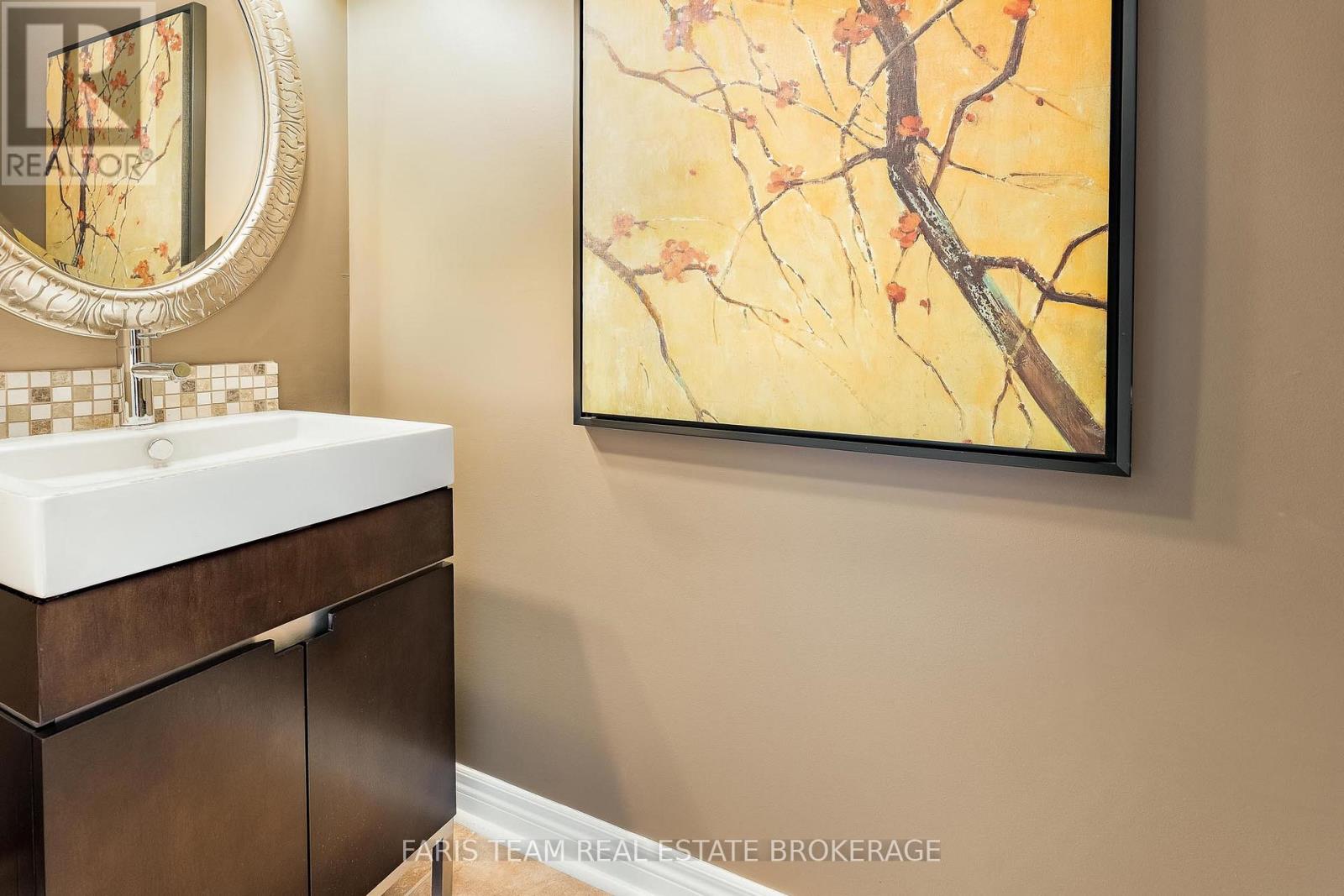 272 Tom Taylor Crescent, Newmarket, Ontario  L3X 3E8 - Photo 12 - N12975970