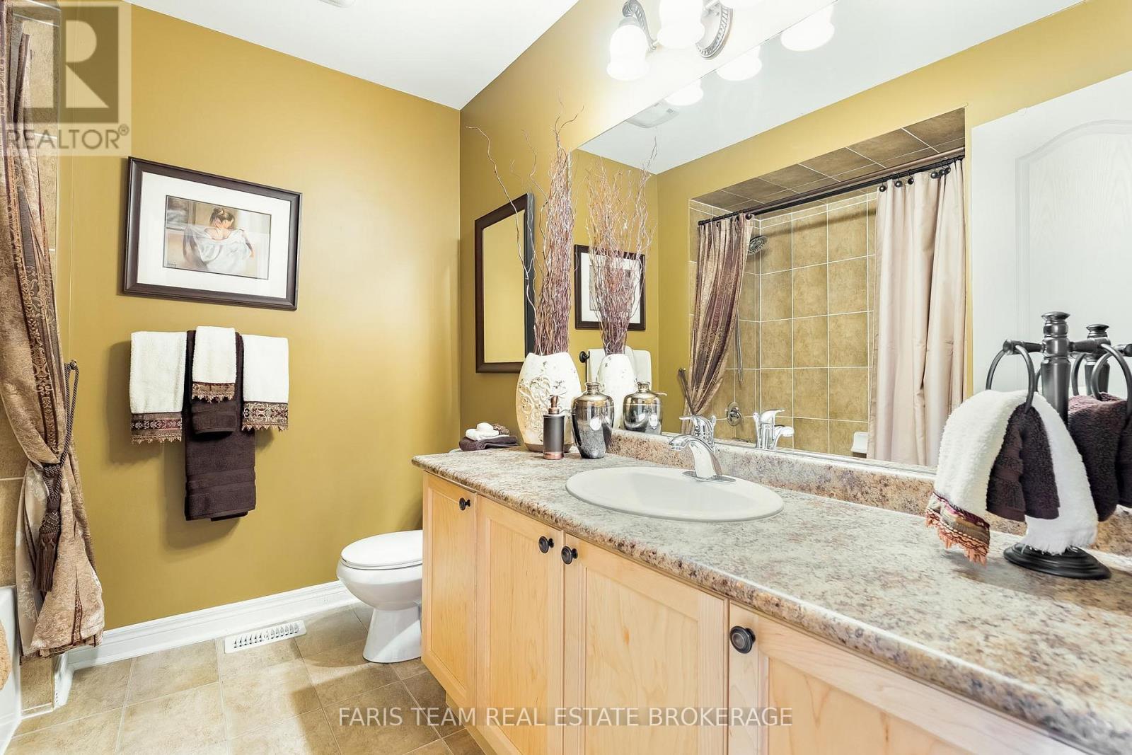 272 Tom Taylor Crescent, Newmarket, Ontario  L3X 3E8 - Photo 18 - N12975970