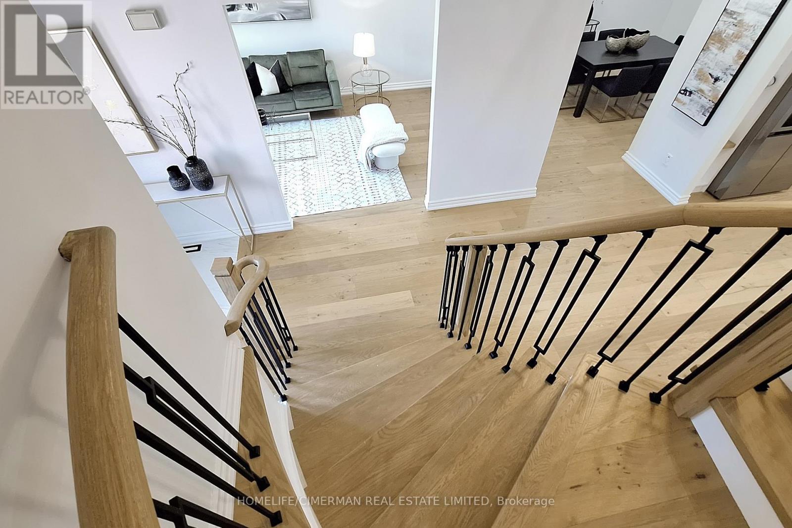 14 Laurwood Court, Aurora, Ontario  L4G 5C2 - Photo 10 - N12976010