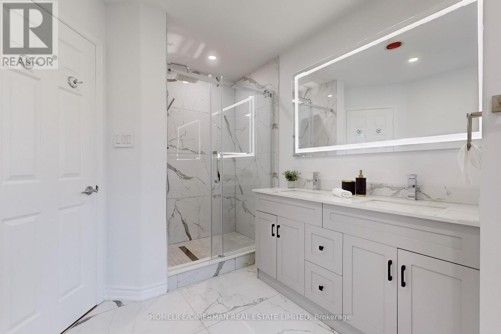 14 Laurwood Court, Aurora, Ontario  L4G 5C2 - Photo 22 - N12976010