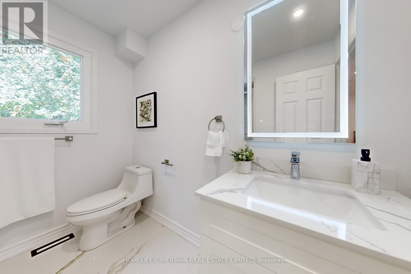 14 Laurwood Court, Aurora, Ontario  L4G 5C2 - Photo 28 - N12976010