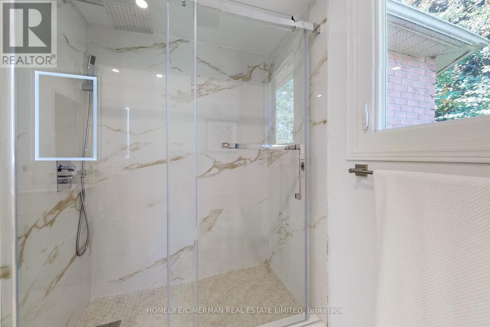 14 Laurwood Court, Aurora, Ontario  L4G 5C2 - Photo 29 - N12976010