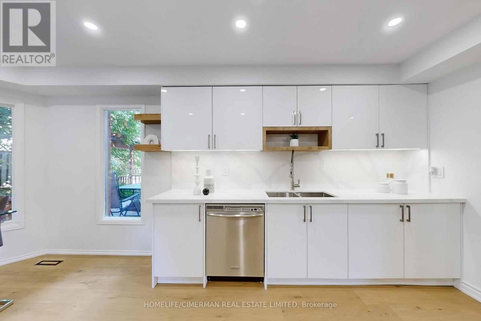 14 Laurwood Court, Aurora, Ontario  L4G 5C2 - Photo 35 - N12976010