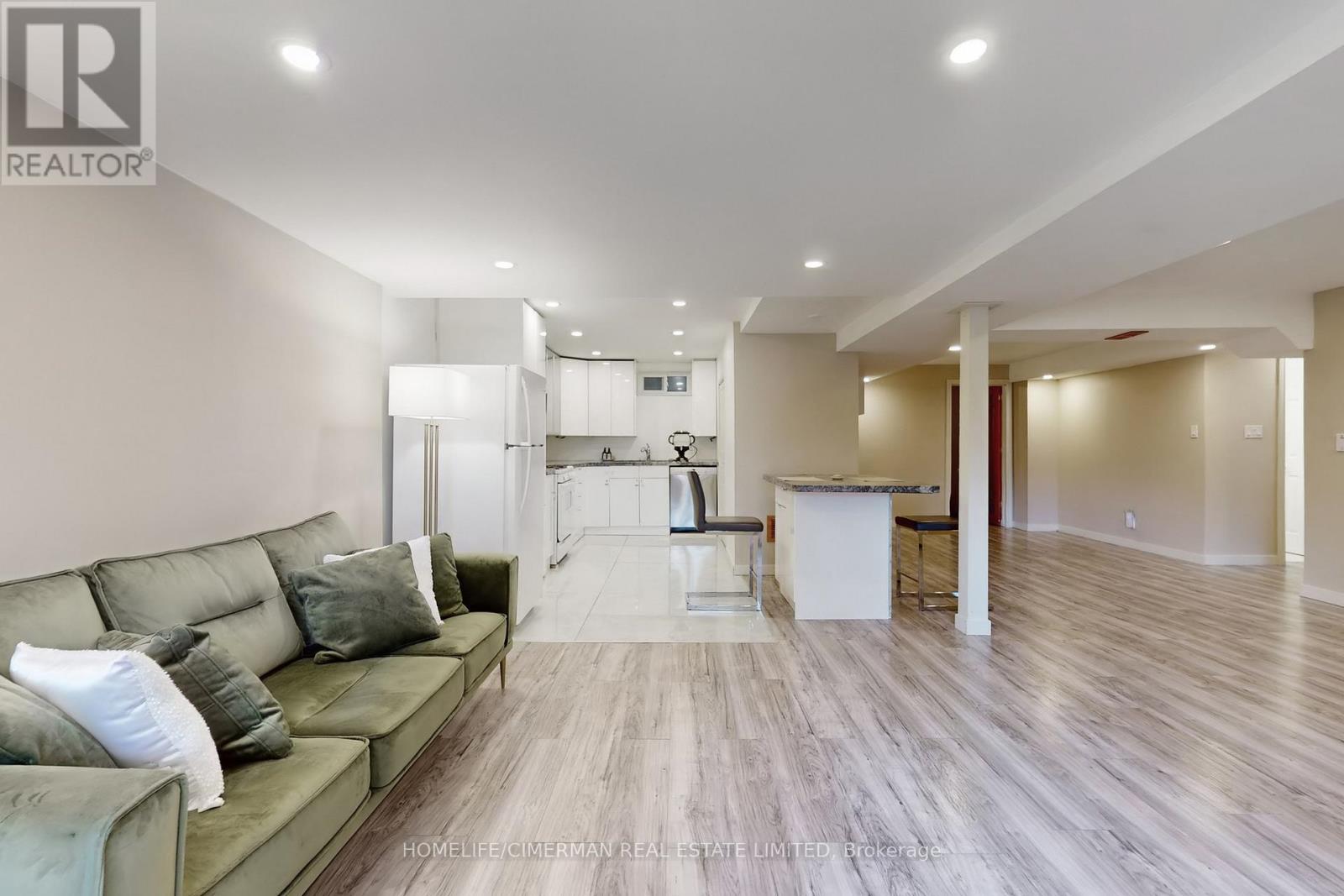 14 Laurwood Court, Aurora, Ontario  L4G 5C2 - Photo 42 - N12976010