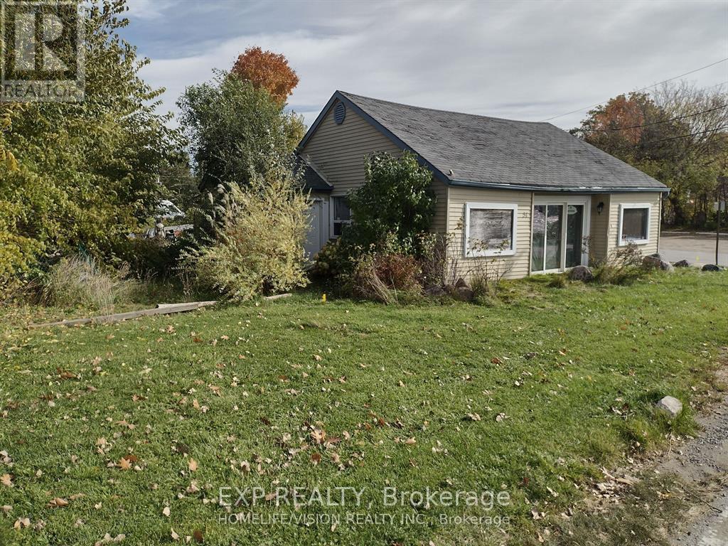 51 LAKE DRIVE, Georgina, Ontario