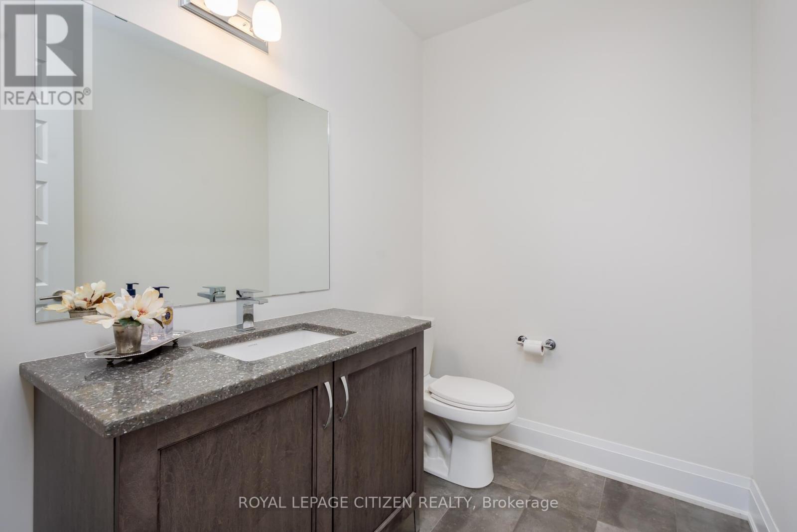 49 Mary Natasha Court, Vaughan, Ontario  L4H 4N6 - Photo 22 - N12976096