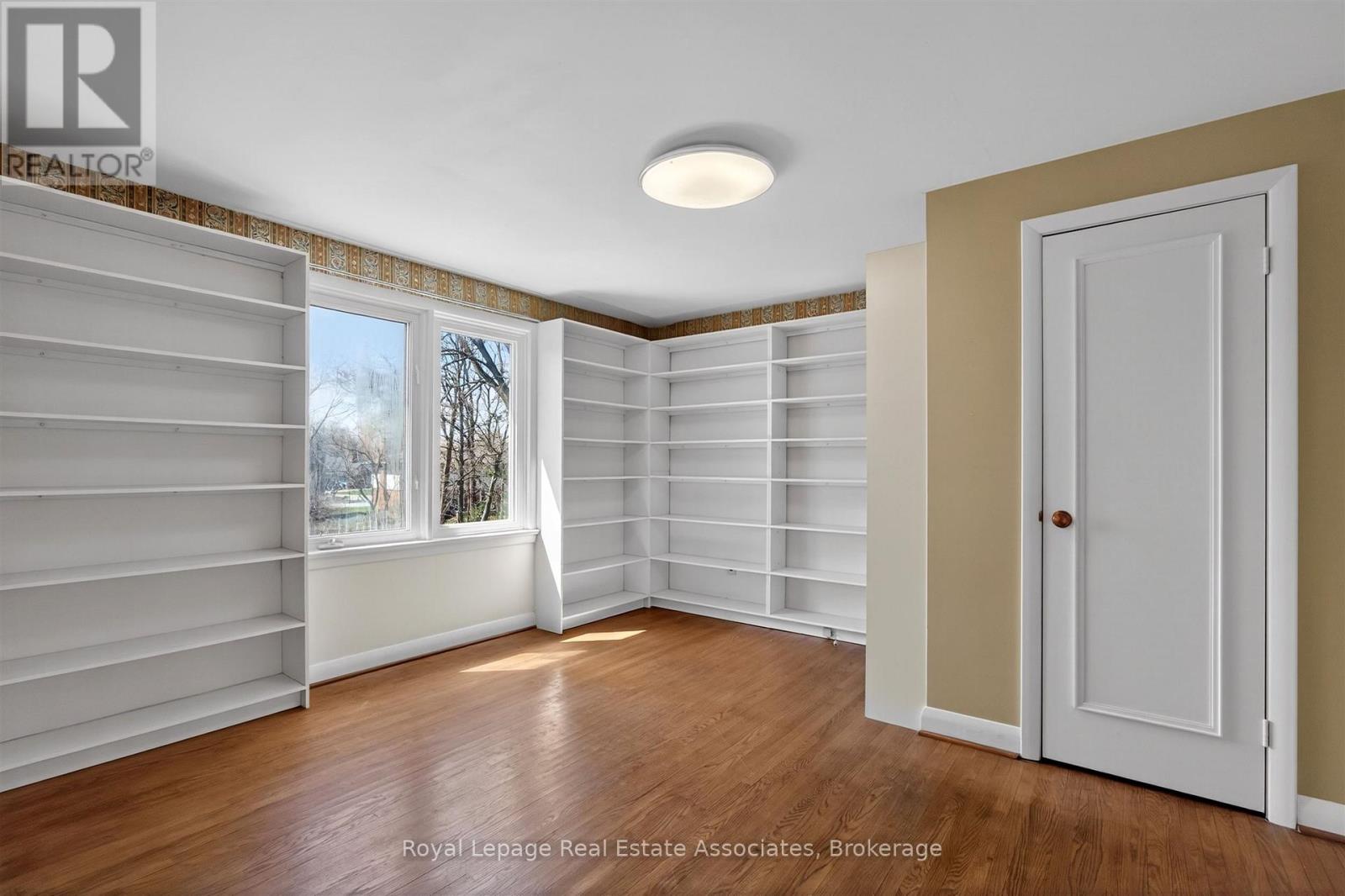 2079 Deyncourt Drive, Burlington, Ontario  L7R 1W2 - Photo 22 - W12975290