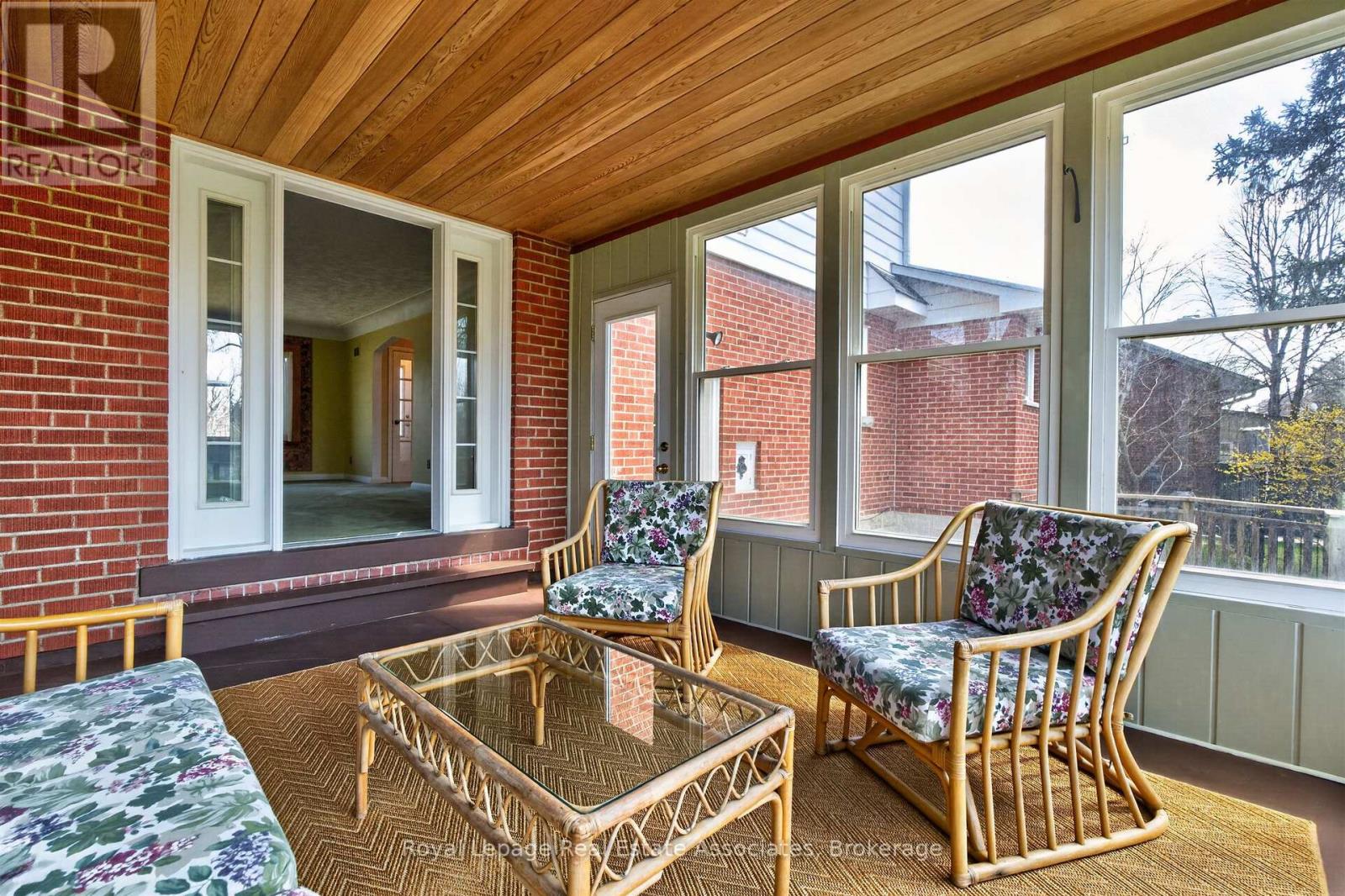 2079 Deyncourt Drive, Burlington, Ontario  L7R 1W2 - Photo 17 - W12975290