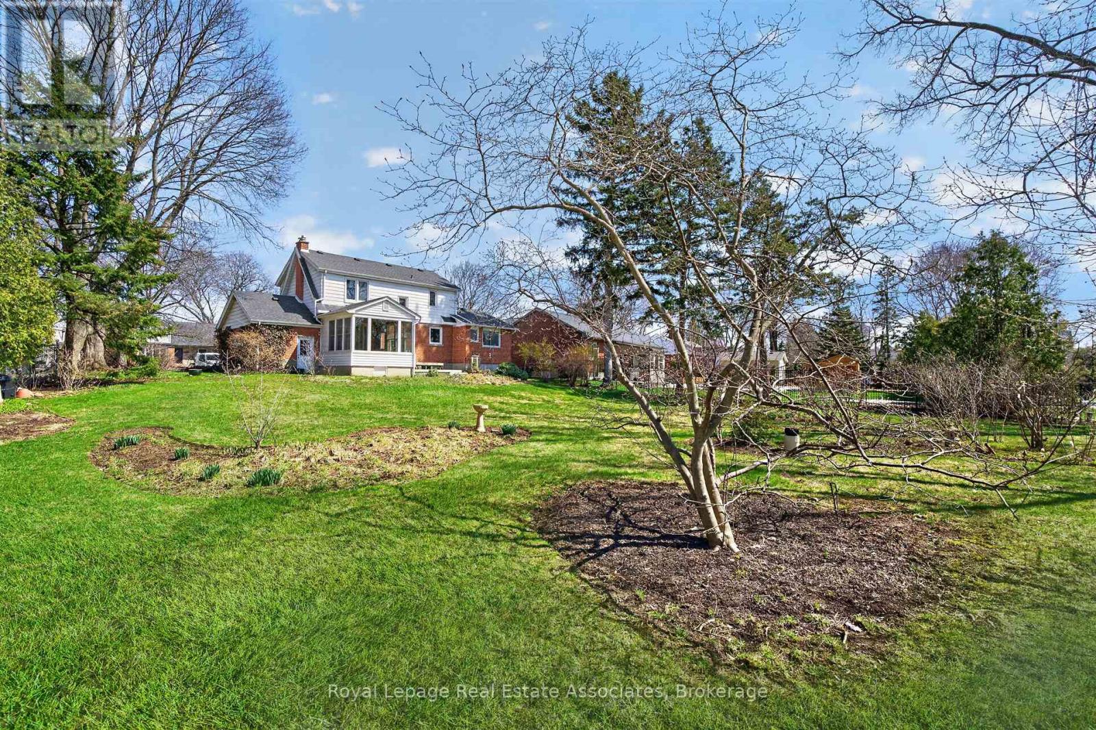 2079 Deyncourt Drive, Burlington, Ontario  L7R 1W2 - Photo 31 - W12975290