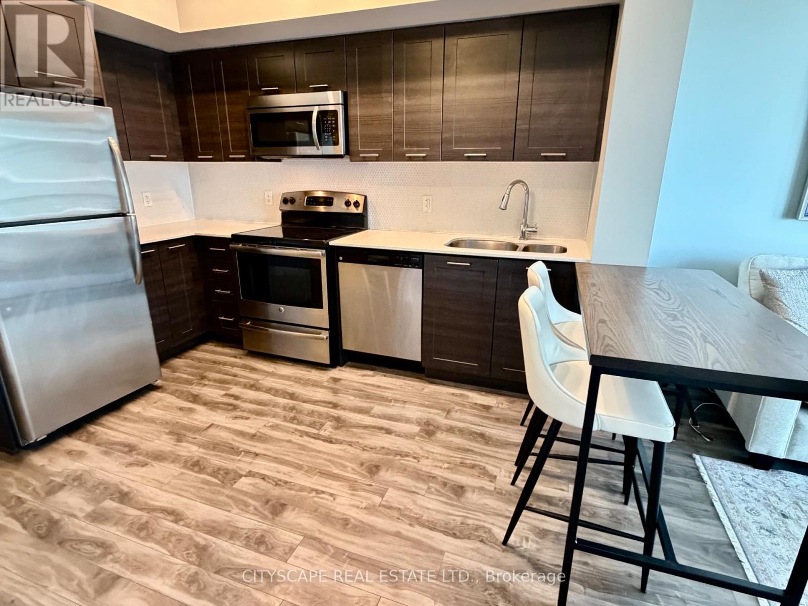 3808 - 2220 Lakeshore Boulevard, Toronto, Ontario  M8V 0C1 - Photo 5 - W12975364