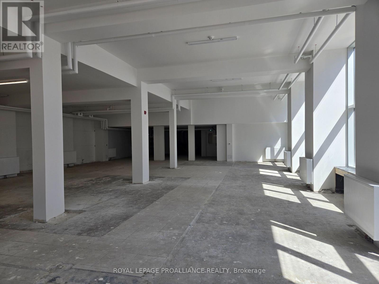 241 Front Street, Belleville, Ontario  K8N 2Z6 - Photo 9 - X12969206