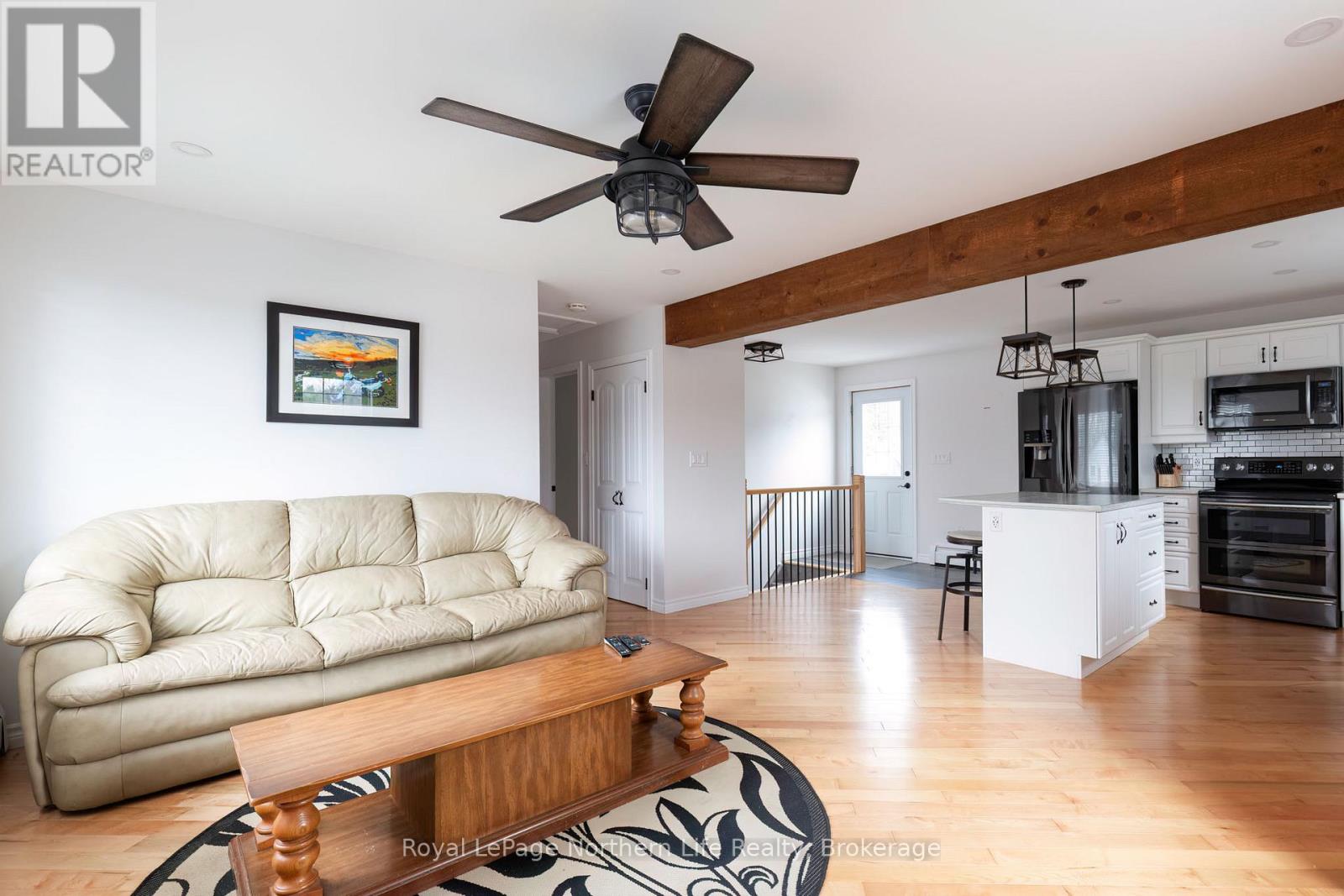 300 Yonge Street, Bonfield, Ontario  P0H 1E0 - Photo 5 - X12976140