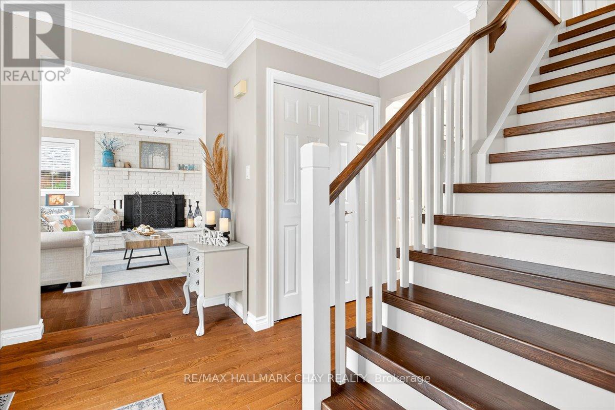 35 Howard Drive, Oro-Medonte, Ontario  L0L 2E0 - Photo 20 - S12976044