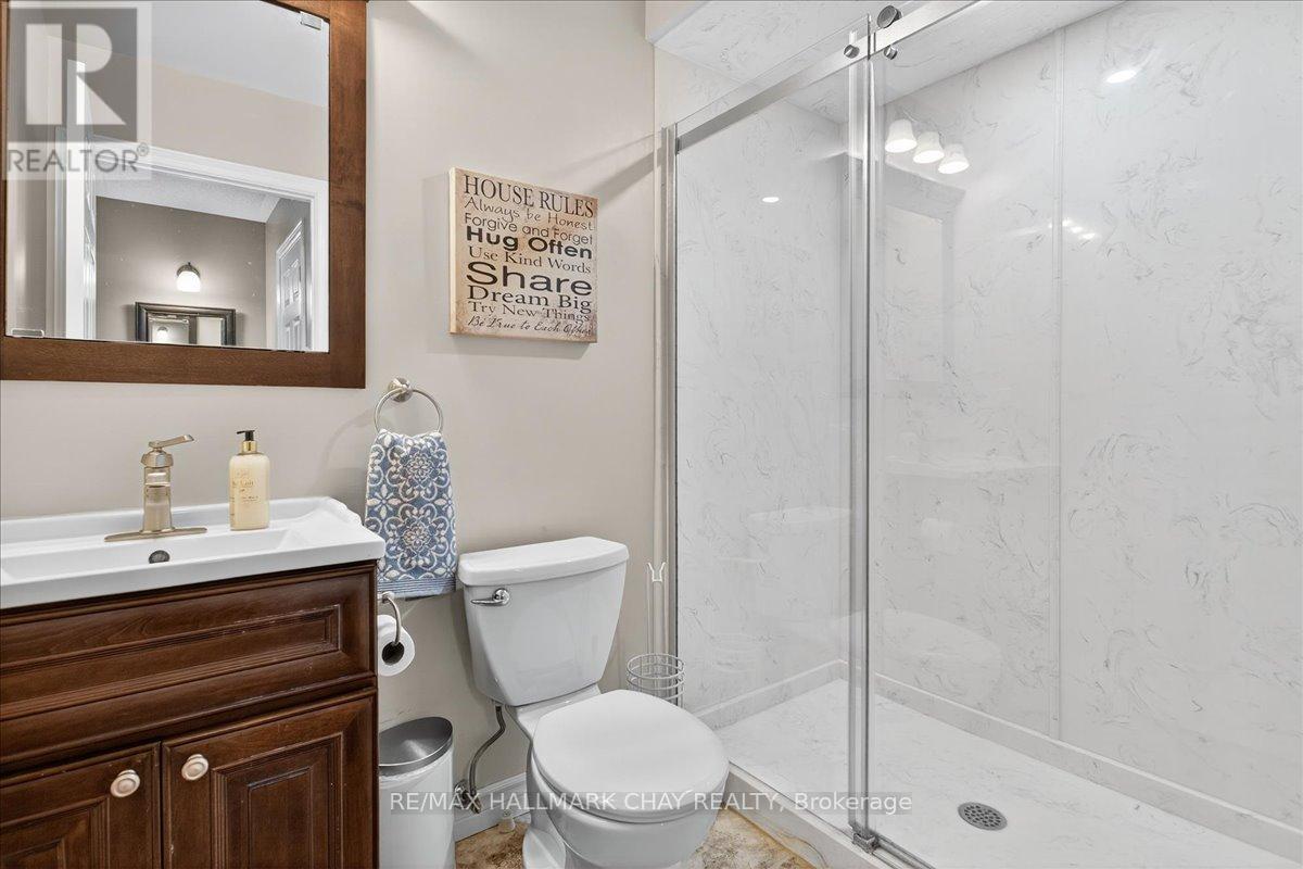 35 Howard Drive, Oro-Medonte, Ontario  L0L 2E0 - Photo 25 - S12976044