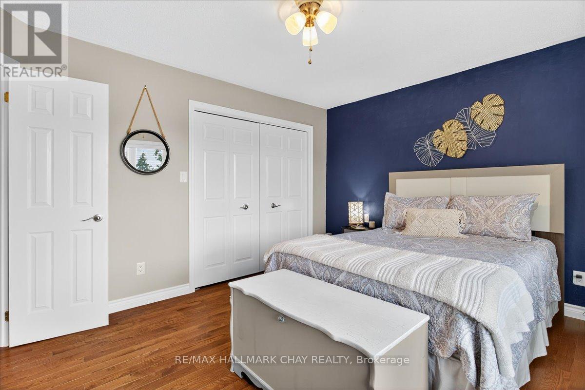 35 Howard Drive, Oro-Medonte, Ontario  L0L 2E0 - Photo 31 - S12976044