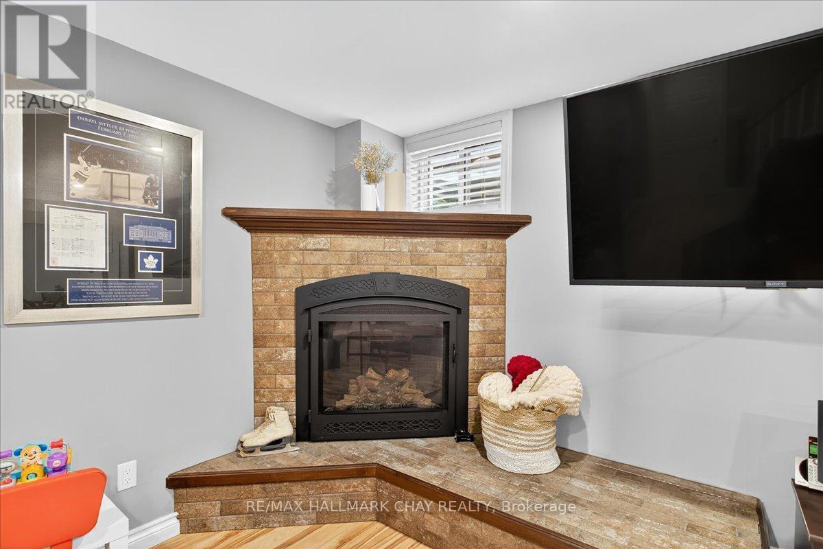 35 Howard Drive, Oro-Medonte, Ontario  L0L 2E0 - Photo 38 - S12976044