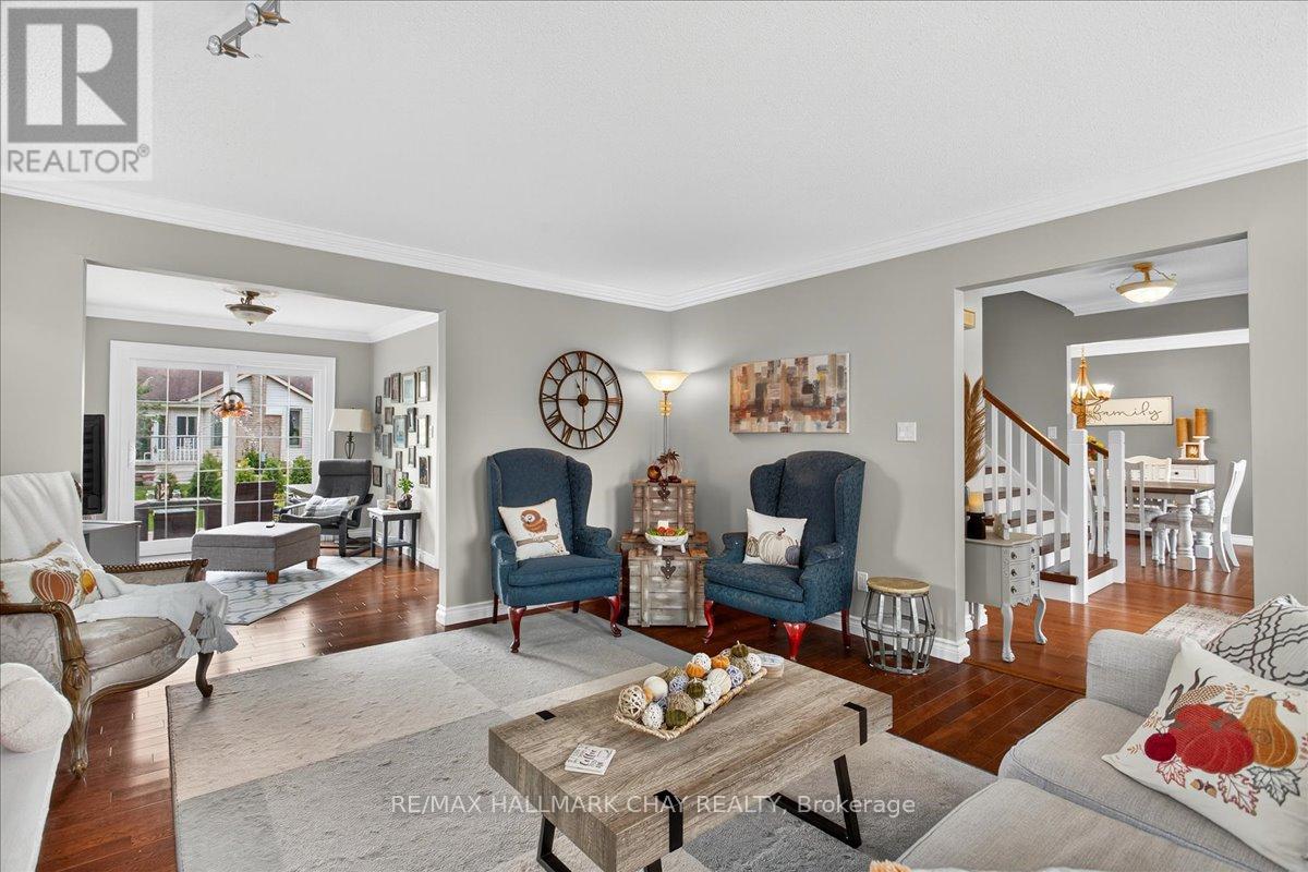 35 Howard Drive, Oro-Medonte, Ontario  L0L 2E0 - Photo 5 - S12976044